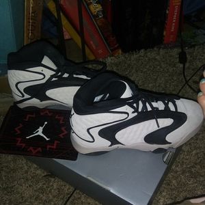 Worn Once Womens Color changing jordans 7.5